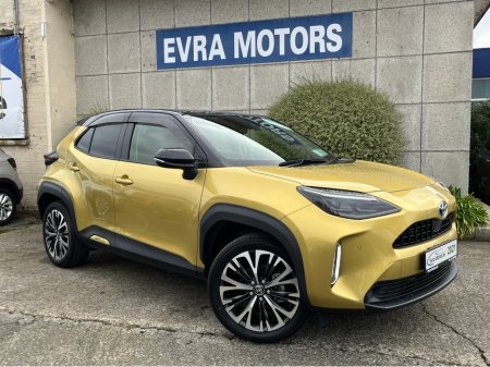 2021 Toyota Yaris Cross Z HYBRID AUTOMATIC 1.5 PETROL //LOW MILES//HIGH SPEC//HALF LEATHER//HEATED STEERING WHEEL//KEYLESS ENTRY//