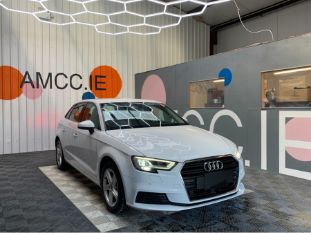 2020 Audi A3 Sportback 30 TFSI AUTOMATIC / 53k KMs / Digital Dash, Reverse Camera & More