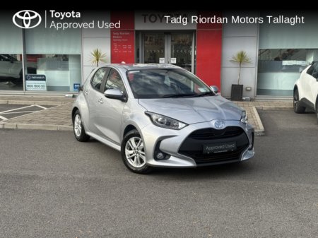 2025 Toyota Yaris HYBRID 115 Luna