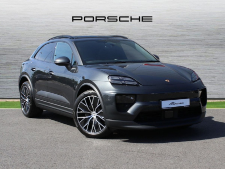2025 Porsche Macan 4 Electric €100,000