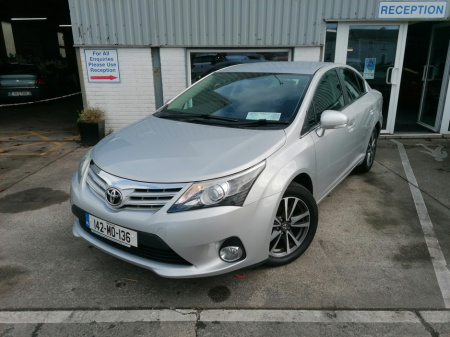 2014 Toyota Avensis 2.0 D-4D LUNA 4 4DR