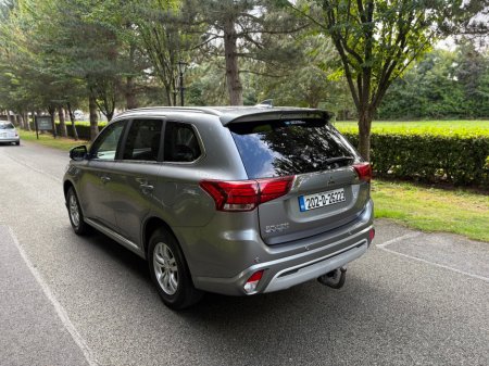2020 Mitsubishi Outlander VERVE 4WD 221BHP 5 €19,950