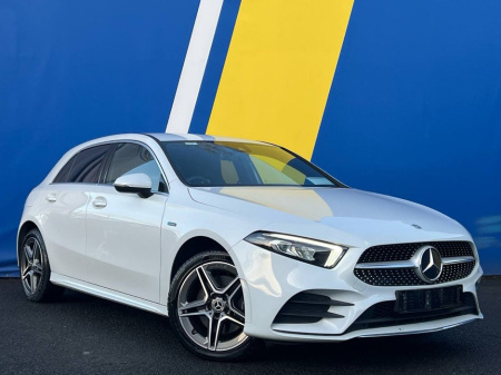 2020 Mercedes-Benz A Class A250e AMG-LINE 1.3 PLUG-IN HYBRID AUTO // FULL AMG-LINE SPEC // LEATHER/ALCANTARA HEATED SPORT SEATS // DIGITAL CLUSTER // MERCEDES SERVICE REPORT