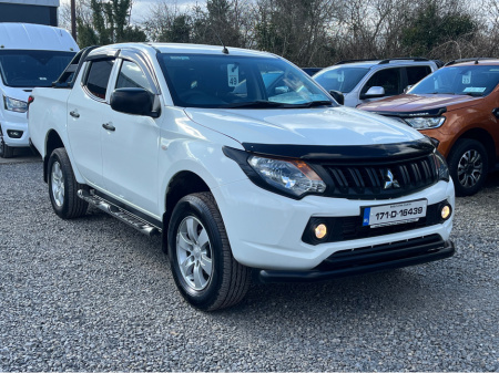 2017 Mitsubishi L200 SUPERCHARGER DC BUSINESS 6MT PICK U 2.5 DID CR 4WORK CREW CAB