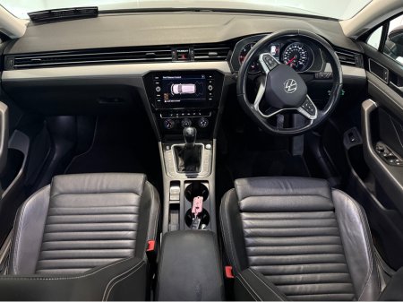 2021 Volkswagen Passat SEL ELEG Highline €24,950