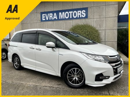 2020 Honda Odyssey 7 SEATER AUTOMATIC HYBRID 2.0 PETROL //POWER SLIDING REAR DOORS//KEYLESS ENTRY//ADAPTIVE CRUISE CONTROL//