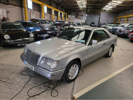 1996 Mercedes-Benz E Class E200 COUPE // CLEAN EXAMPLE // APPRECIATING CLASSIC// RECENT MAJOR SERVICE