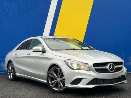 2015 Mercedes-Benz CLA Class CLA180 1.6 SALOON AUTO // VERY LOW MILEAGE! ONLY 1800KM FROM NEW // FULL SERVICE HISTORY // HEATED HALF LEATHER SEATS €21,900