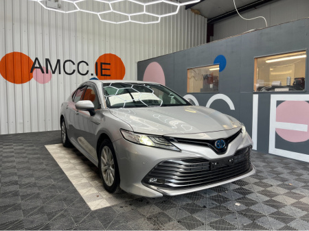 2019 Toyota Camry 2.5 HYBRID / 69k KMs / REVERSE CAMERA , ADAPTIVE CRUISE & MORE