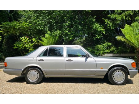 1989 Mercedes-Benz 300  €15,950