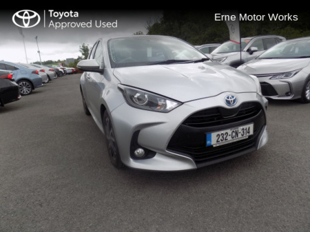 2023 Toyota Yaris 1.5 LUNA SPORT HYBRID