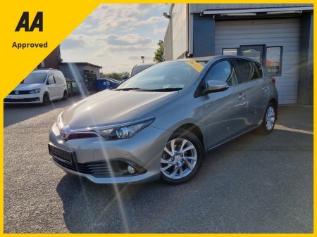 2016 Toyota Auris 1.2T 5DR LUNA 4DR €13,950
