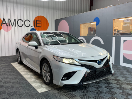 2019 Toyota Camry 2.5 HYBRID WS Top Spec / Leather Seats, Reverse Camera & More