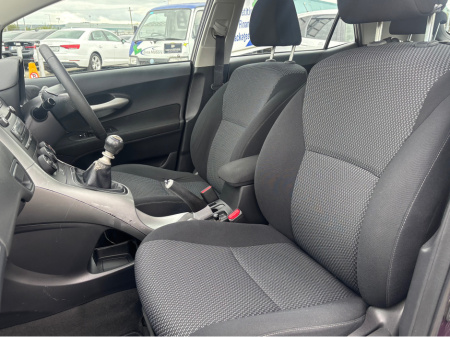 2010 Toyota Auris MC 1.33 LUNA 5DR €4,750