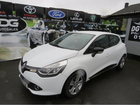 2016 Renault Clio IV DYNAMIQUE NAV 1.2 PETROL 5DR IN WHITE