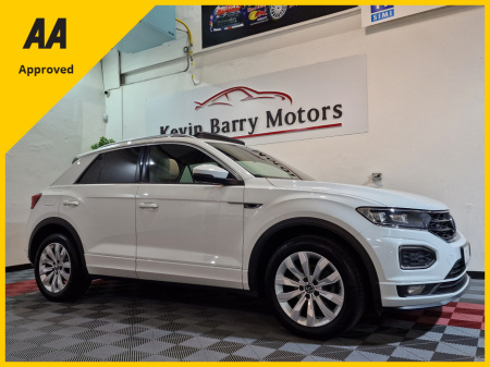 2022 Volkswagen T-Roc 1.5TSi R-LINE (PAN ROOF) 150BHP 6 SPEED MANUAL **ORIGINAL IRISH CAR / VERY LOW MILEAGE / APPLE CARPLAY & ANDROID AUTO / ACTIVE CRUISE CONTROL / TWO TONE LEATHER / HEATED FRONT SEATS / REVERSE CAMERA**