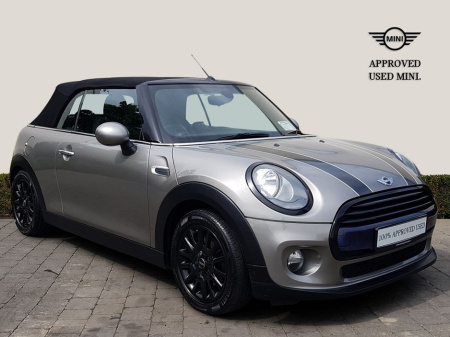 2017 MINI Hatch Cooper D €22,995