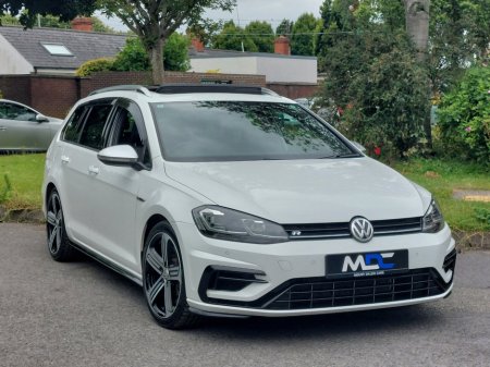 2017 Volkswagen Golf  €30,995