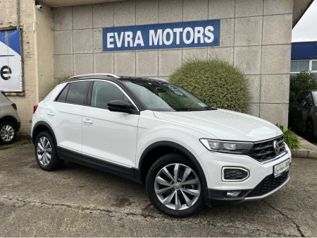 2020 Volkswagen T-Roc STYLE AUTOMATIC 2.0 DIESEL //HIGH SPEC//KEYLESS ENTRY//REVERSE CAMERA//BLIND SPOT WARNING//