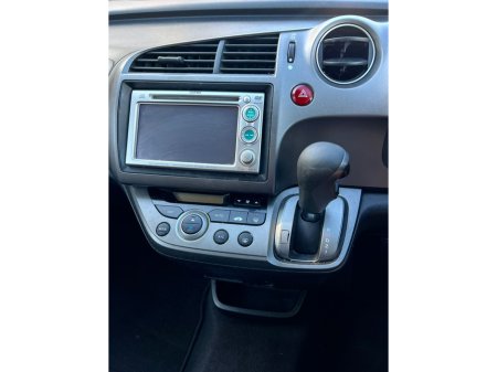 2006 Honda Stream RN6 5DR A 1.8 CVT AUTO €2,350