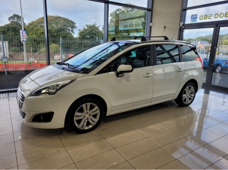 2016 Peugeot 5008 FAMILY 1.6 BLUE HDI 120 L €11,950