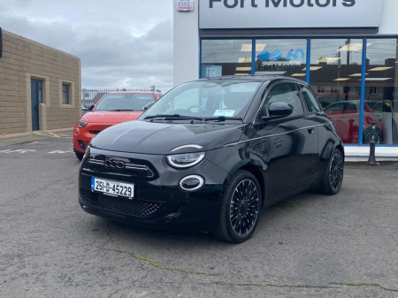 2025 Fiat 500e La Prima by Bocelli €26,599