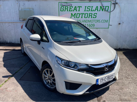 2017 Honda Fit 1.5i Petrol Hybrid Automatic