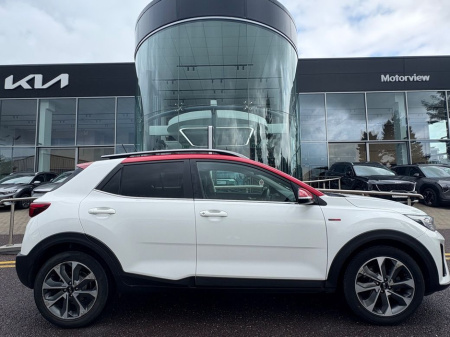 2018 Kia Stonic K3 TWO Tone 5DR, Cruise Control, Sat Nav, Bluetooth, Hill-Start Assist, Reversing Camera, LED Headlights, Touch Screen Infotainment System, €14,900