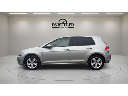 2015 Volkswagen Golf  €14,490