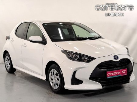 2021 Toyota Yaris 1.5 HYBRID AUTO