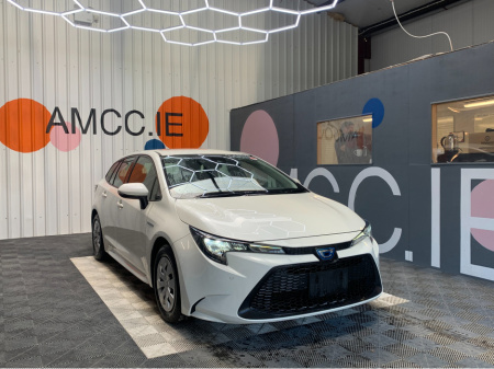 2020 Toyota Corolla 1.8 HYBRID / 136k KMs / Reverse Camera, Cruise Control & More