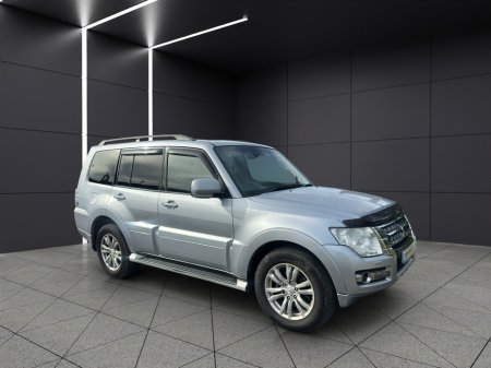 2015 Mitsubishi Pajero 