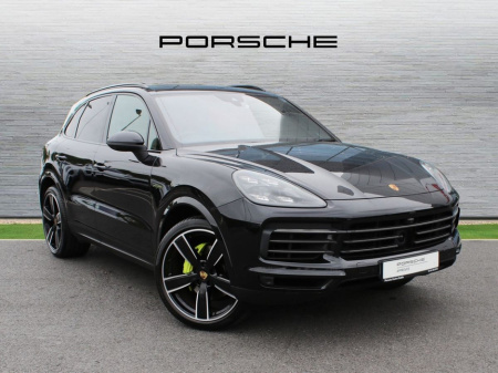 2022 Porsche Cayenne E-Hybrid €82,000