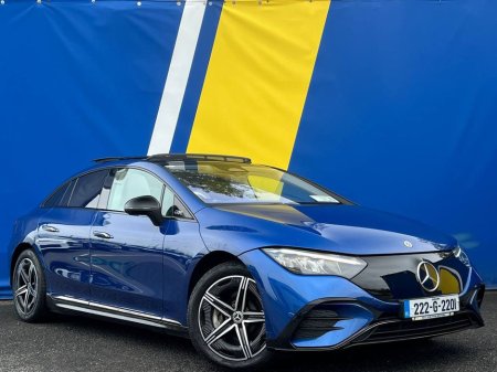 2022 Mercedes-Benz EQE EQE300 AMG-LINE // OPENING PAN ROOF // AMG-LINE LEATHER INTERIOR // APPLE CARPLAY/ANDROID AUTO €42,900