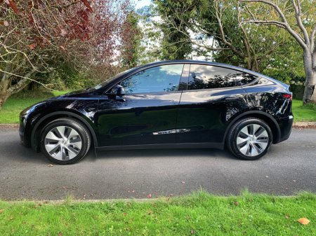 2023 Tesla Model Y LONG RANGE AWD BZB3S5T €36,995