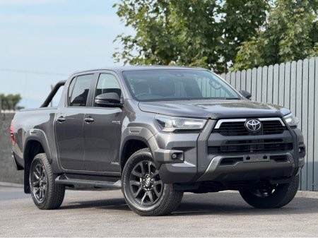 2025 Toyota Hilux DIESEL RARE INVINCIBLE X 4WD