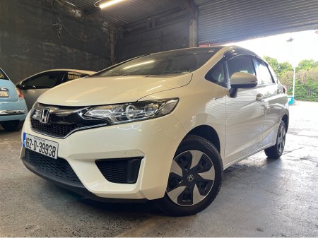 2016 Honda Fit DAA-GP6 HYBRID 5DR AUTO €10,995