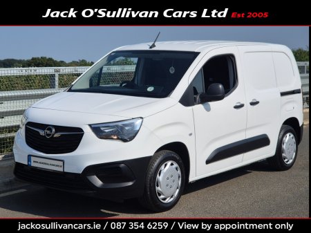 2022 Opel Combo Low mileage!