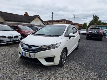 2014 Honda Fit 1.5L Hybrid| Half leather seats €9,700