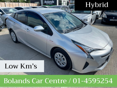 2018 Toyota Prius HYBRID 1.8 AUTOMATIC 5DR MODEL  www.bolandscarcentre.ie €15,900