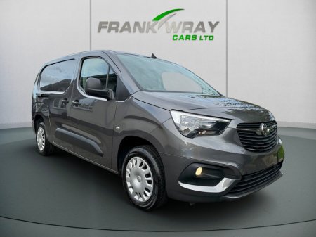 2022 Vauxhall Combo COMBO 2300 SPORTIVE L2H1 *NO VAT*3 SEATER*TWIN SIDE DOORS*100 BHP*6 SPEED MANUAL*MINT*ONE UK OWNER* €13,450