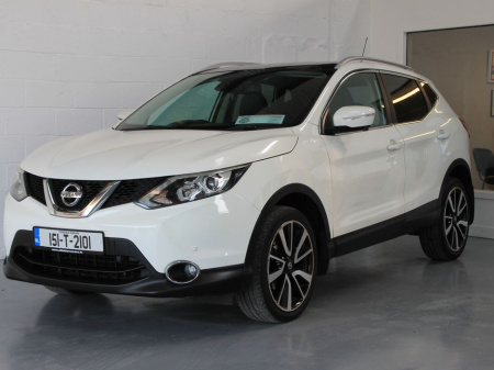2015 Nissan Qashqai 1.5 DSL SVE + Glass Roof 4DR