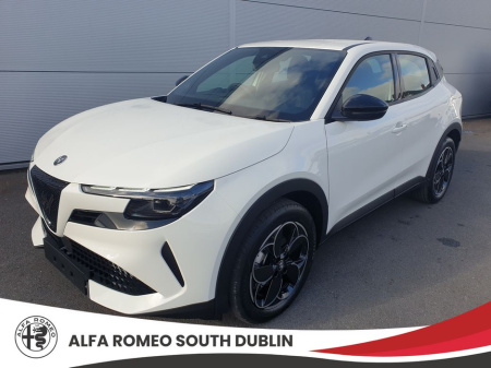 2025 Alfa Romeo Junior 