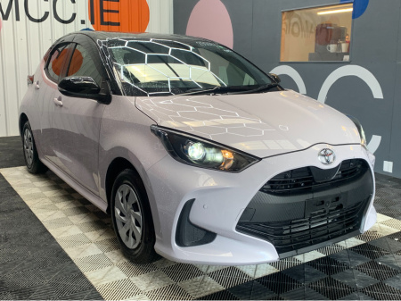 2022 Toyota Yaris G 1.0 PETROL / Only 7 k KMs! / Automatic / Reverse Camera