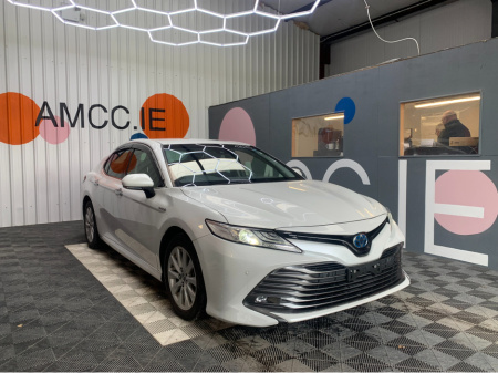 2018 Toyota Camry 2.5 HYBRID / 100k KMs / Cruise Control, Reverse Camera & More