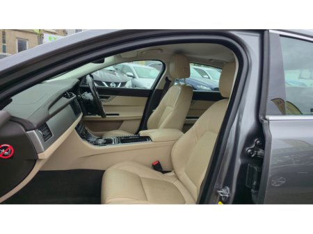 2016 Jaguar XF MY16 2.0 D RWD PRESTIGE 4DR AUTO €13,999