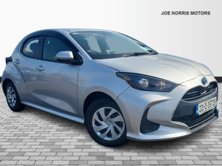 2022 Toyota Yaris 1.5 HYBRID AUTO