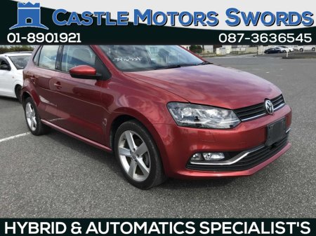 2017 Volkswagen Polo 2017 Polo Highline , top spec , metallic Wine . Top of the range .