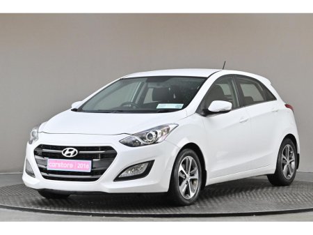 2016 Hyundai i30 1.6 CRDI DELUXE 6SPD *REVERSE CAM*DIAMOND CUT ALLOYS* €11,890