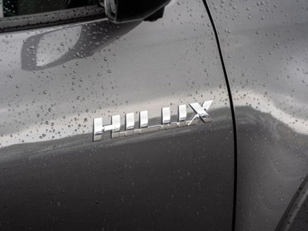 2025 Toyota Hilux INVINCIBLE X 4WD €52,950